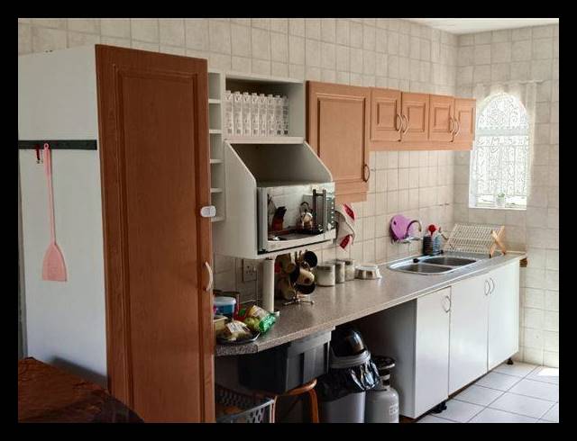 2 BEDROOM TOWNHOUSE FOR SALE IN GLEN MARAIS